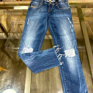 Brand New DIESEL Low Rise Skinny Jeans size 16 Y